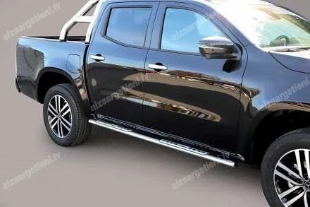MISUTONIDA OVAL SIDE BARS WITH INTEGRATED PLASTIC FOOTSTEPS