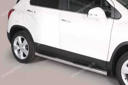 MISUTONIDA ROUND SIDE BARS WITH PLASTIC FOOTSTEPS CHEVROLET Trax