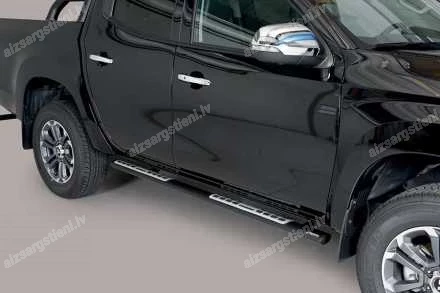 MISUTONIDA OVAL SIDE BARS WITH INTEGRATED PLASTIC FOOTSTEPS