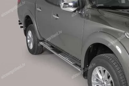 MISUTONIDA OVAL SIDE BARS WITH INTEGRATED PLASTIC FOOTSTEPS