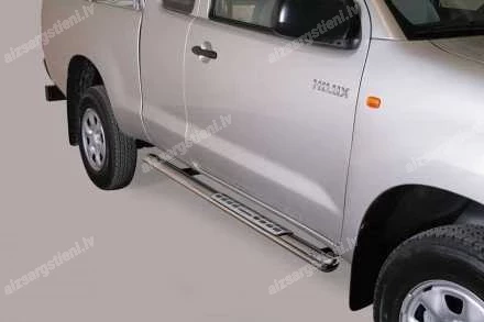 MISUTONIDA OVAL SIDE BARS WITH INTEGRATED PLASTIC FOOTSTEPS TOYOTA Hilux
