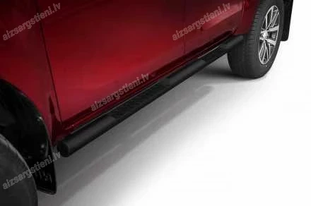 STEELER ROUND SIDE BARS WITH INTEGRATED FOOTSTEPS