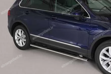 MISUTONIDA OVĀLI SĀNU SLIEKŠŅI AR PLASTIKĀTA KĀPŠĻIEM