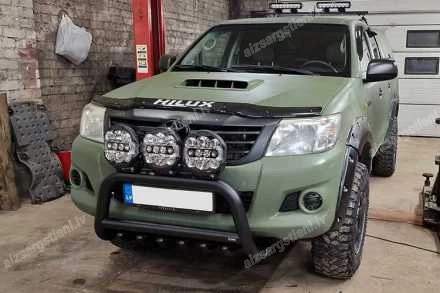 STEELER PRIEKŠĒJAIS A FORMAS AIZSARGSTIENIS AR ŠĶĒRSSTIENI UN AIZSARGRIBĀM TOYOTA Hilux