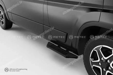 METEC PROBLACK FRONT DOOR SIDE BAR WITH PLATFORM