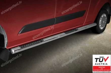 STEELER ROUND SIDE BARS WITH INTEGRATED FOOTSTEPS